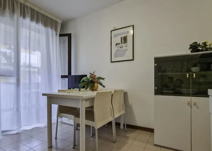 With Rooftop Pool * بيبيوني